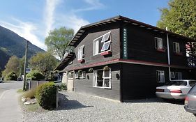 Alpine Lodge Backpackers